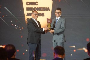 PLN Raih Penghargaan The Best State Owned Enterprise In Nation Building