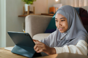 Survei Ideas: Efektivitas Pembelajaran via WhatsApp Rendah
