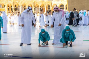 Catat Kasus Tertinggi, Arab Saudi Kembali Berlakukan Social Distancing di Dua Masjid Suci
