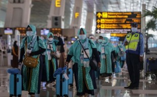 Pertama Sejak Wabah Covid-19, Kemenag Lepas 419 Jamaah Umrah