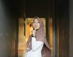 Wajib Setor Hafalan Al-Quran Sebelum Hangout, Gadis Ini Viral di Jagat Maya
