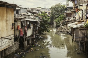 IDEAS: Prospek Penanggulangan Kemiskinan 2022 Penuh Tantangan
