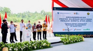 Presiden Jokowi Groundbreaking Proyek Hilirisasi Batu Bara Jadi DME