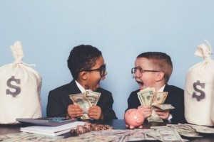 Salahkah Seseorang Terlahir dengan Privilege? Ini Kata Sosiolog UGM