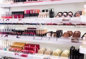 Intip Strategi Brand Retail Kosmetik dan Kesehatan Bersaing di Industri Kecantikan