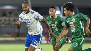Taklukkan PSS, Persib Kembali Panaskan Persaingan Papan Atas Liga 1