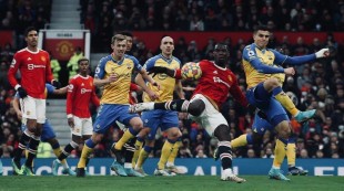 Ronaldo Tumpul, MU Diimbangi Southampton 1-1