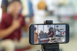 Tips Jadi YouTuber, Modal Low Budget Bisa Punya Penghasilan Tetap