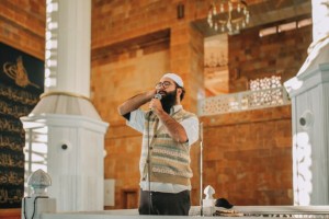 Tuai Kontroversi, Ustadz Asroni: Jangan Sampai Lupa Keutamaan Adzan