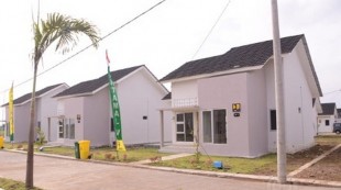 Pemerintah Serahkan 53 Unit Rumah untuk Keluarga Korban KRI Nanggala-402