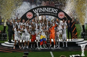 Menang Adu Penalti, Eintracht Frankfurt Juara Liga Europa 2021/2022