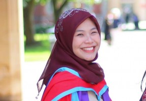 Hebat, Muslimah Alumnus Unhas Raih Gelar Doktor di Irlandia pada Usia 25 Tahun