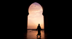 Ustadz Khalid Basalamah: Cinta kepada Turunan Rasulullah Tak Terputus