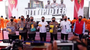 Polri Ungkap Penyalahgunaan BBM Solar Bersubsidi, Omzet Sekitar Rp4 Miliar