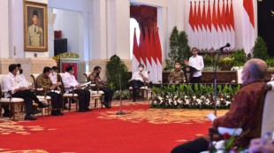 Jokowi Minta Kementerian untuk Hemat Anggaran