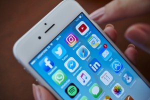 Siap-siap, Netflix, Instagram, hingga Facebook Bisa Diblokir Bulan Depan