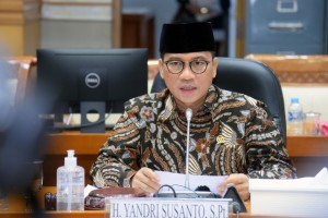 Perbedaan Waktu Idul Adha, DPR: Umat Jangan Sampai Terpecah-belah