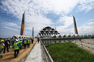 Pembangunan Masjid Al-Jabbar Ditargetkan Selesai Akhir Tahun 2022