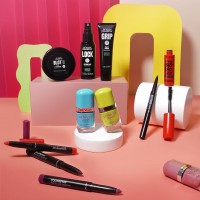 Terinspirasi Cewek Kue, Jenama Ini Luncurkan Cat Kuku Warna Warni