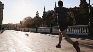Persiapan Lari Bukan Cuma Fisik, Pemilihan Sepatu Juga Penting