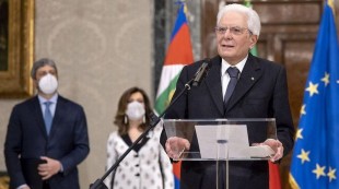 PM Mario Draghi Mundur, Presiden Italia Bubarkan Parlemen