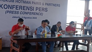 Bukan Timbun Beras Bansos, Hotman Paris: JNE Jadi Korban Fitnah