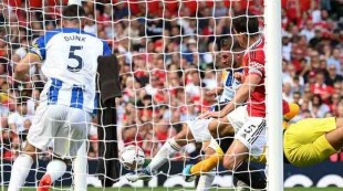 Brighton & Hove Albion Permalukan Manchester United di Old Trafford