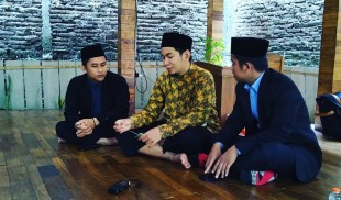 Ustadz Faizar Bongkar Referensi Samsudin Jadab Ternyata dari Kitab Sihir