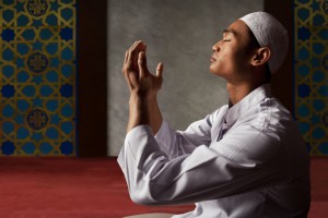 Buya Yahya: Islam Menutup Dosa dengan Cara Bertaubat