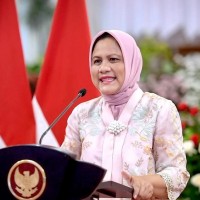 Gaya Hijab Formal Iriana Jokowi, Sederhana tapi Tetap Elegan