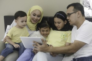Selain Konsisten, Ini Cara Buat Batasan Sehat pada Anak
