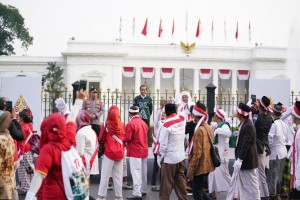 Kapolri Gelorakan Semangat Persatuan di Acara Kirab Merah Putih