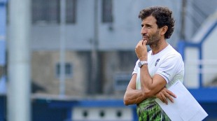 Luis Milla Tempa Fisik dan Skill Pemain Persib Pulihkan Keterpurukan