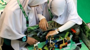 Kemenag Gelar Kompetisi Robotik Madrasah ke-8 di GOR UNY