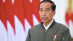 Jokowi Minta PSSI Hentikan Sementara Pertandingan Liga 1