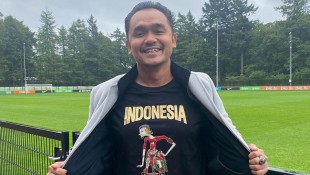 Host Valentino Jebret Mundur sebagai Komentator Liga 1