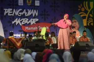 Sepak Terjang Mamah Dedeh Bela Hak-hak Perempuan