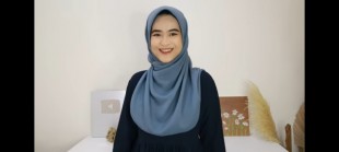Tutorial Hijab Segi Empat buat Kondangan, Simpel tapi Sopan