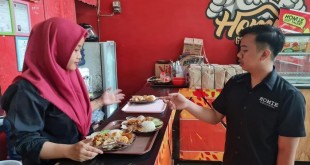 Kisah Sukses Wendy, Dulu Jual Gorengan Keliling Kini Miliki 7 Cabang Warung Ayam Geprek