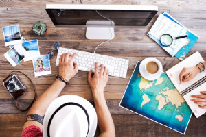 Dilema Dolar Meroket, Biaya Travel Diprediksi akan Membengkak