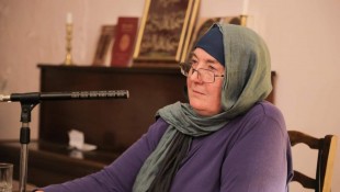 Aisha Bewley: Terjemahkan Ratusan Kitab, Bawa Turats ke Barat