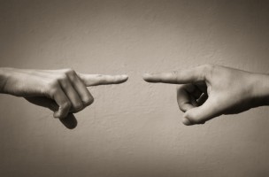Hati-hati, Jangan Mudah Membidahkan dan Mengkafirkan Sesama Muslim