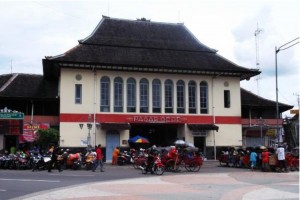 5 Rekomendasi Kuliner Lokal dan Western Populer di Pasar Gede Solo