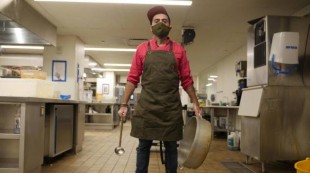 Kisah Nasser Jaber, Donasikan 6.000 Makanan Halal untuk Imigran di Amerika Serikat