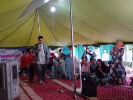 Masjid Darurat Berukuran 16x8 Jadi Pusat Kegiatan Penyintas