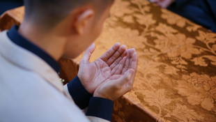 Niatkan Ibadah Ikhlas karena Allah Buka Pintu Rezeki Melimpah