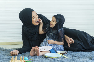 5 Tema Khutbah Jumat: Keutamaan Memuliakan Seorang Ibu