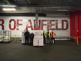 Liverpool FC dan Islamic Relief Kolaborasi Bantu Warga Bertahan di Musim Dingin