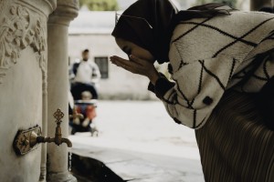 4 Kebiasaan Umat Muslim Ini Bisa Pancarkan Kecantikan Alami