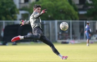 Cedera Hantui Para Kiper, Persib Rekrut Fabio Londok